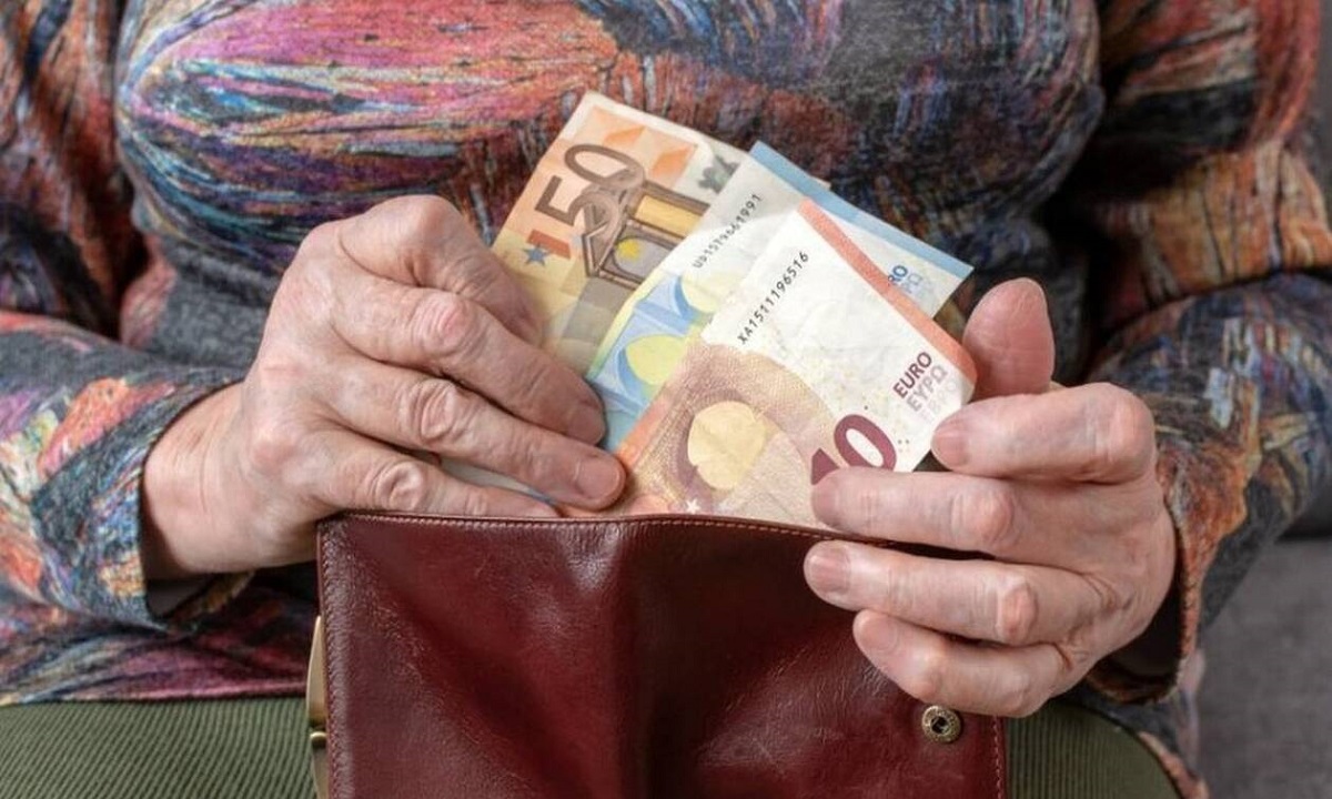 Αποκλειστικό: Πότε πληρώνεται το έκτακτο επίδομα έως 300 ευρώ σε συνταξιούχους με προσωπική διαφορά